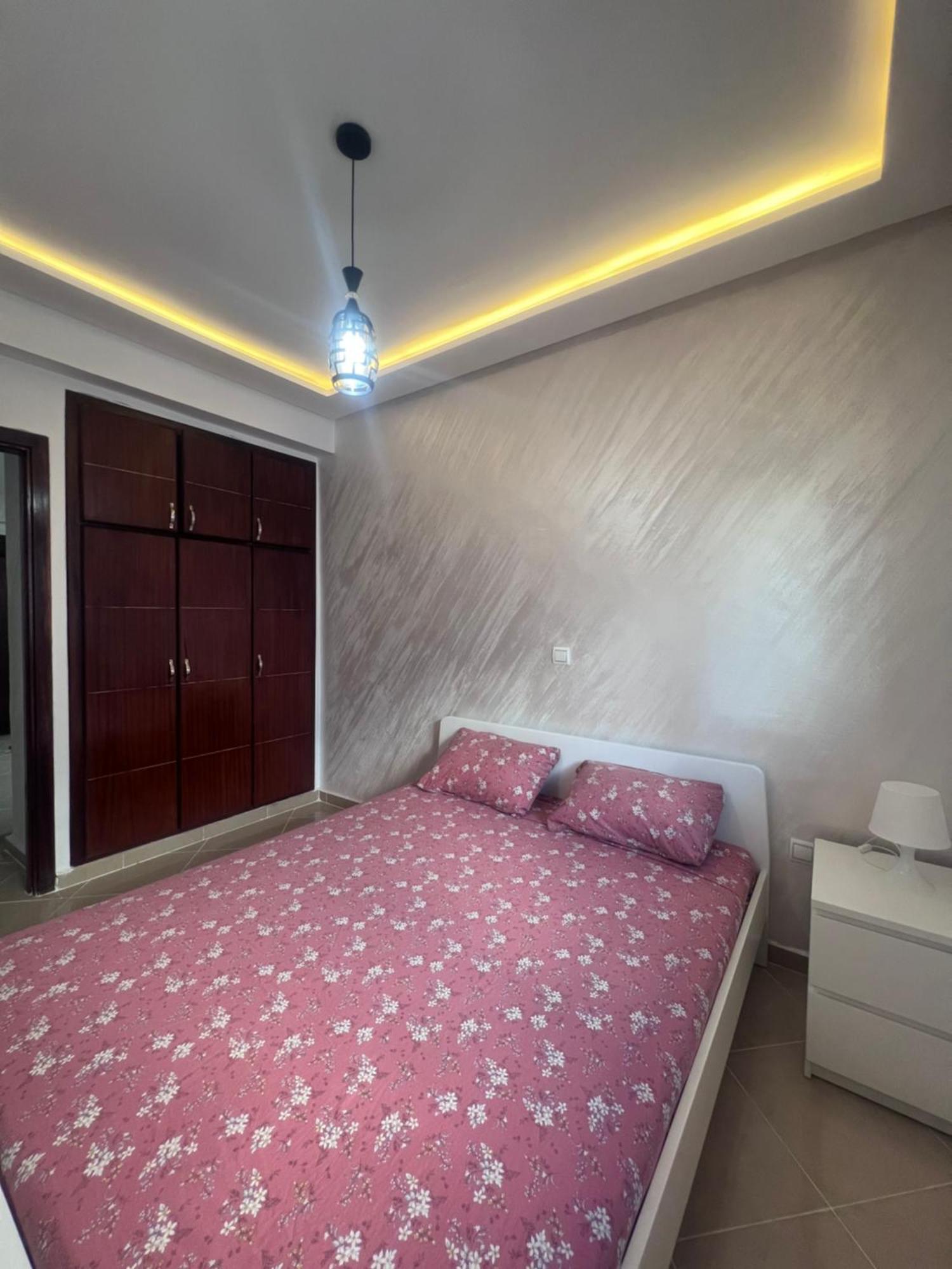 Luxury Center Town Apartment Kenitra Exterior photo